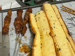-嗨辣小聚·盘锦河蟹·海鲜烧烤龙虾(盘锦十年好店)