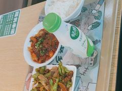 -老乡鸡(上海品尊国际中心店)