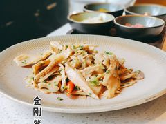炒西双版纳金刚笋-半山腰·云南菜(侨福芳草地店)