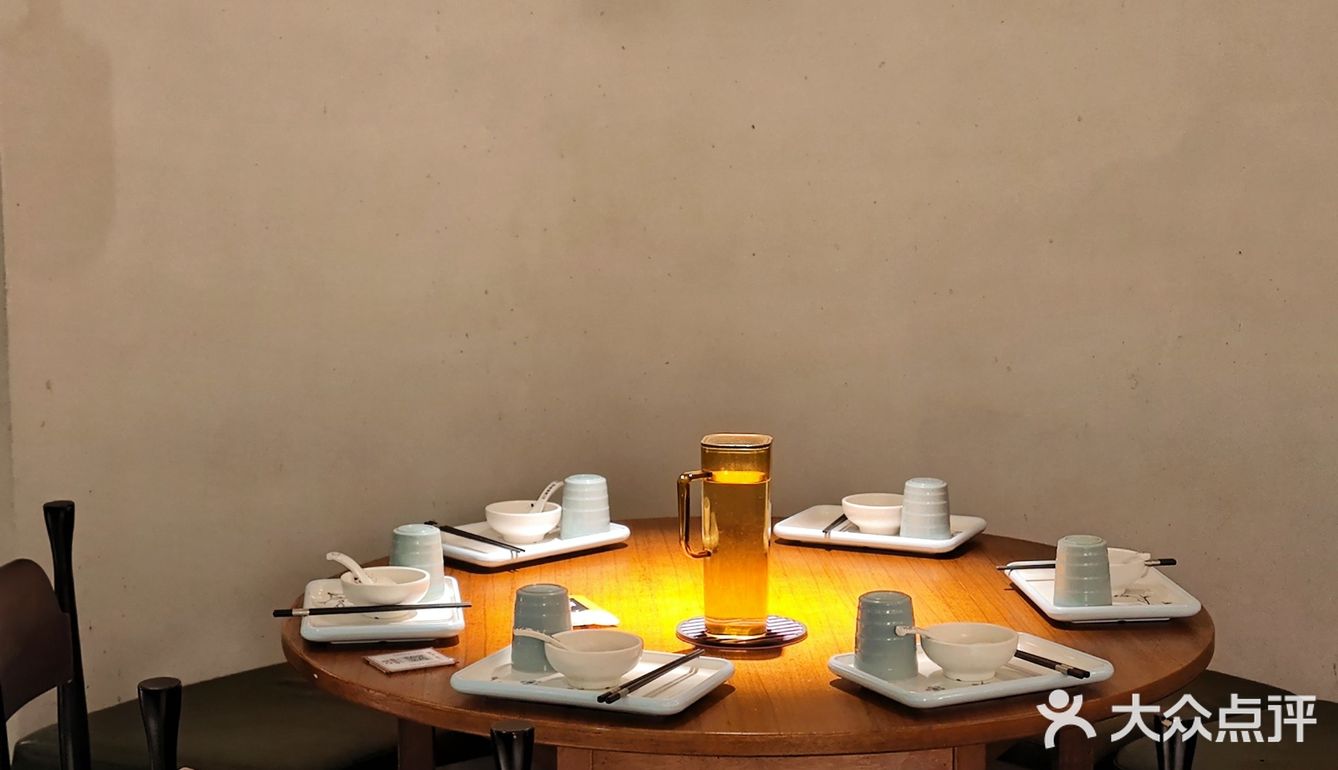 朋友第一次来杭州，带他来吃珍藏的深夜食堂