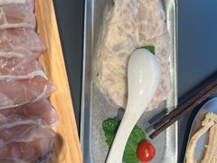 -由衷贵州酸汤牛肉火锅(新桥店)