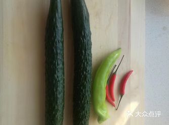 家常腌黄瓜是一道极简单易学的菜品，用料简单