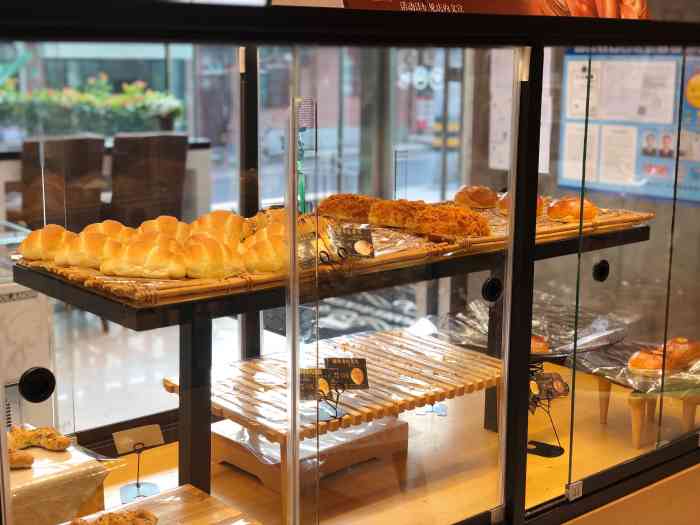 山野面包工坊(壹丰广场总店)-"办公室附近的日式面包店应该开了时间不