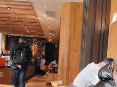 -星巴克(汾阳路店)