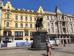 -耶拉契奇总督广场