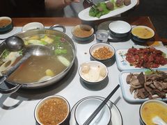 -乡土黄·鲜牛肉火锅·小龙虾(兴业街店)