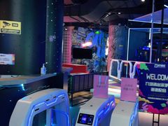 -世代星球·保龄球·镭战真人CS·团建(杨浦店)