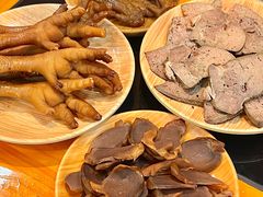 -炖四方东北铁锅炖·烧烤小龙虾(中豪国际店)