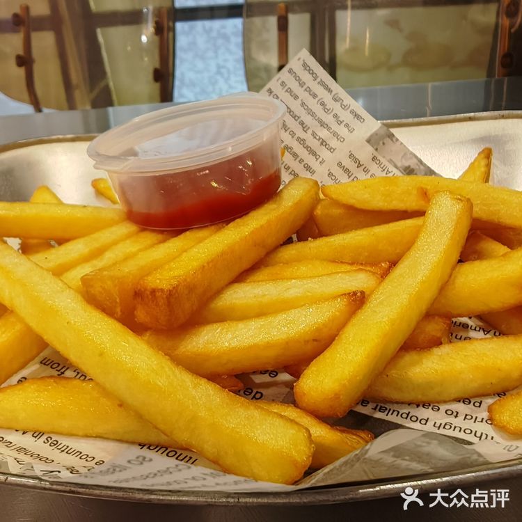 回坊快餐店，特立独行[笑脸][笑脸][笑脸]