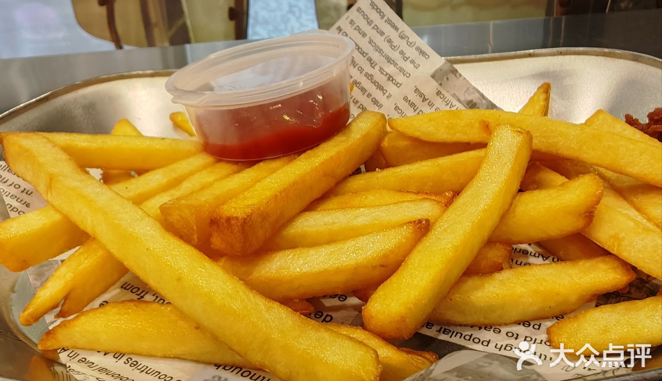 回坊快餐店，特立独行[笑脸][笑脸][笑脸]