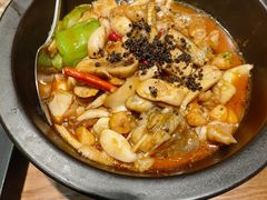 牛肝菌牛蛙霸王锅-云海肴·汽锅鸡·云南菜(天山百盛优客店)