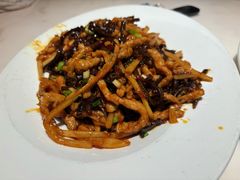 鱼香肉丝-茅庐川菜(烟台万象汇店)