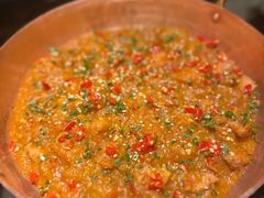 铜锅油焖鸡-Ameigo梅果·云贵川bistro(长宁来福士店)