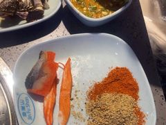 -金滏山烤肉·海鲜·火锅自助餐厅(襄阳万达店)
