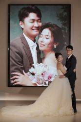 -乐派诗婚纱摄影