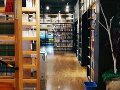 -新华书店(解放中路店)