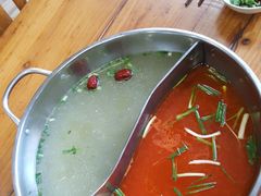 -苗伯妈酸汤火锅