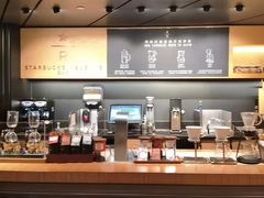 -星巴克臻选(国贸商城首店)