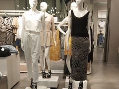 -H&M(鹏欣水游城店)