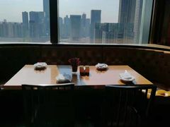 靠窗位-君悦酒店·乐厨·高空自助餐(青年大街店)