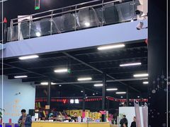 -嘿哟动霸CHUA·新潮玩运动娱乐中心·蹦床滑冰团建乐园