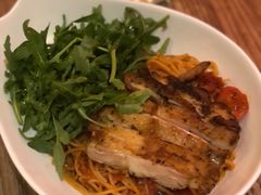 煎鸡扒意大利面-Common Table · Brunch & Coffee
