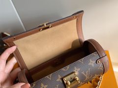 -COS(益田假日广场店)