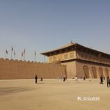 大明宫遗址公园里面非常大