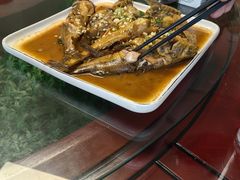 -巩本明鱼屋子