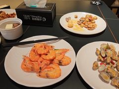 -涨巢·潮玩水疗局