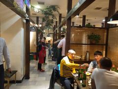 -六福酒馆(秦隆步行街店)