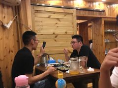 -老东镇啤酒屋海鲜加工·蒸汽海鲜·海鲜烧烤(台东店)
