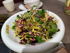 -锅飘飘·东北铁锅炖(雨花客厅店)