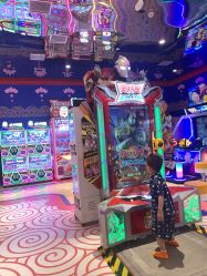 -Qmiss家庭娱乐中心(恒隆广场店)