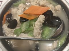 骨汤面筋烩丝瓜-东方饺子王(新奥购物中心店)