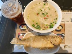 -凯峰鱼汤米线(金利達店)