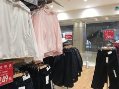 -优衣库(郑州丹尼斯大卫城店)