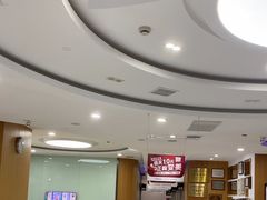 -雅悦齿科(顾村公园店)