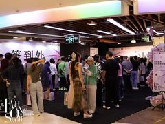 -王府井百货(中州中路店)