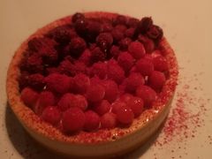 蓝莓树莓塔-三嚥阁 La Villa Restaurant