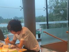 -麦当劳(展览路店)