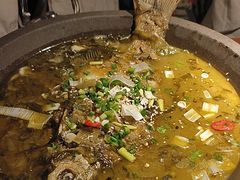 -小凤庭·地道湖北菜武昌鱼·藕汤(38年黄鹤楼店)
