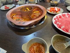 -滇釜火锅·能喝汤的火锅(车公庄店)