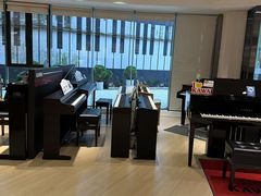 -柏斯音乐艺术中心·钢琴·吉他(上音店)