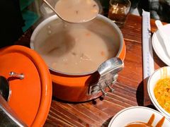 百岁牛骨头汤-龚印记牛骨牛杂屋·四代传承(珠影星光城店)