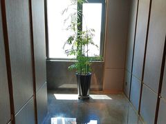 -凤凰园烤鸭店·唐山菜·传承花椒肉(老唐丰路店)