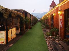 -冰冰龙虾·江湖菜·花园江景餐厅