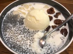 -三花奶奶的甜品(百联嘉定购物中心店)
