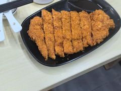 -莱莱小笼·乔艾