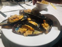 -领鲜活海鲜榴莲自助火锅(东门店)